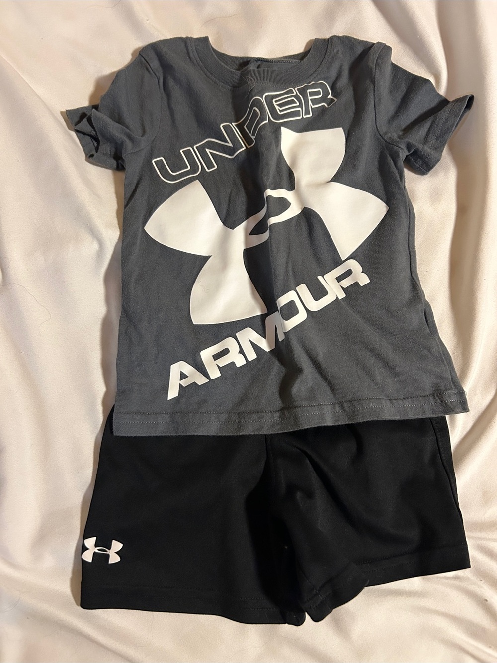 Under Armour Gray and White Logo Short-Sleeve Tee and matching Shorts for Kids